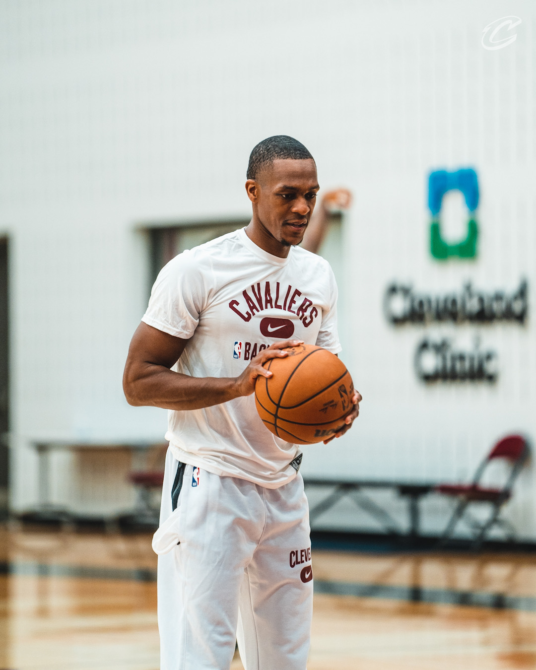 九游体育官网-包含勒沃库森训练开放日，赛前主帅复盘引欢呼，NBA常规赛在即，轮换策略成焦点的词条