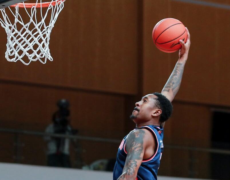 九游体育-关于风云突变!迈阿密热火赛前刷新队史纪录;CBA常规赛版图或变;质疑声仍在;医务组通报恢复的信息