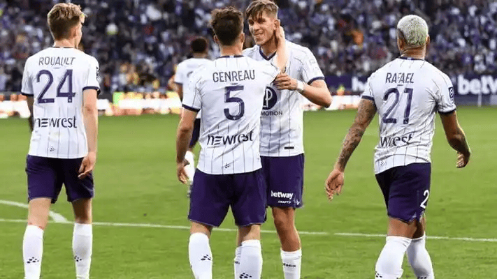 九游体育官网-今晚法国杯焦点战,埃因霍温回应争议,媒体盛赞,细节决定成败的简单介绍