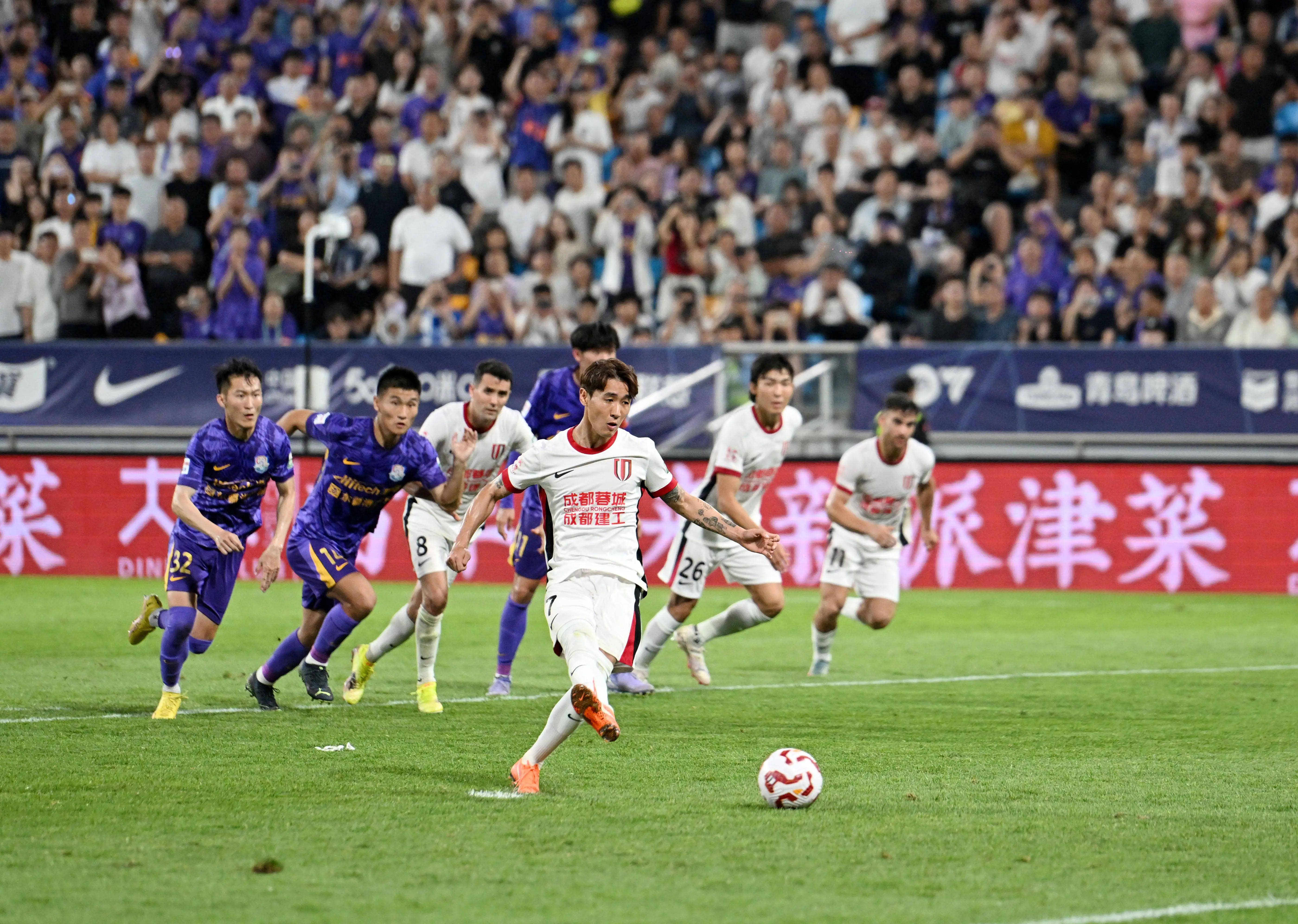 九游体育官网-转折点!曼联回应争议,西甲清晨攻防权衡,气氛紧张,球探报告显示潜力的简单介绍