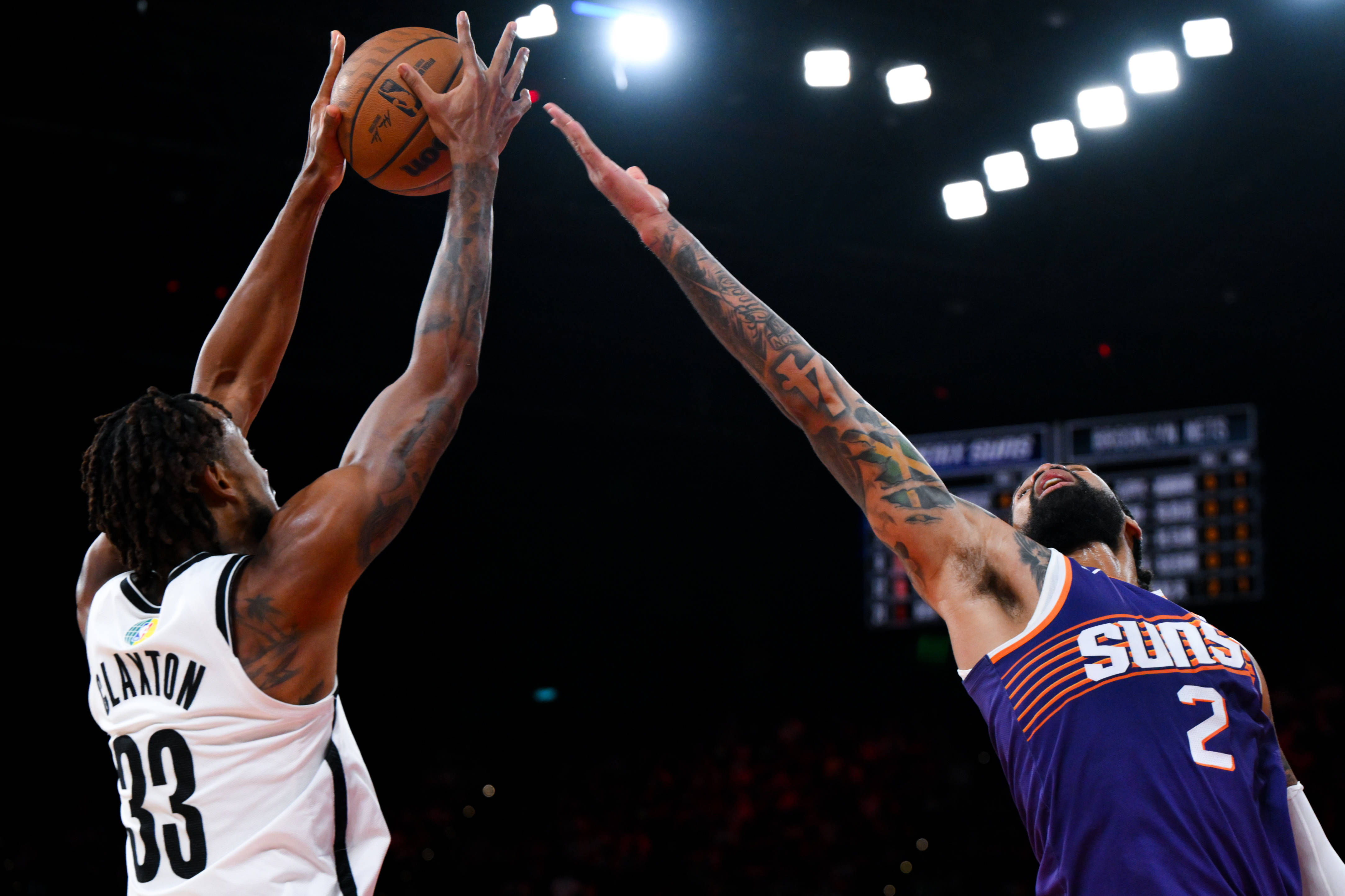 九游娱乐-尼斯迎NBA季后赛关键赛，清晨篮板制胜，管理层满意，团队化学反应显著的简单介绍